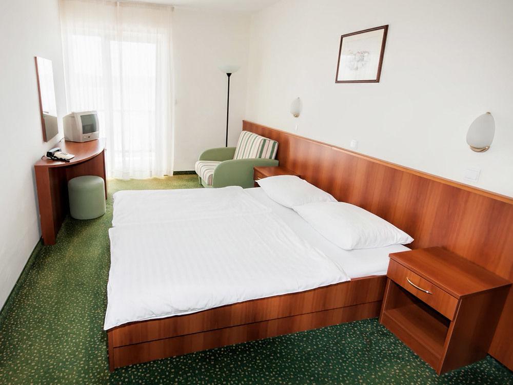 Hotel Lavanda Božava Exterior foto
